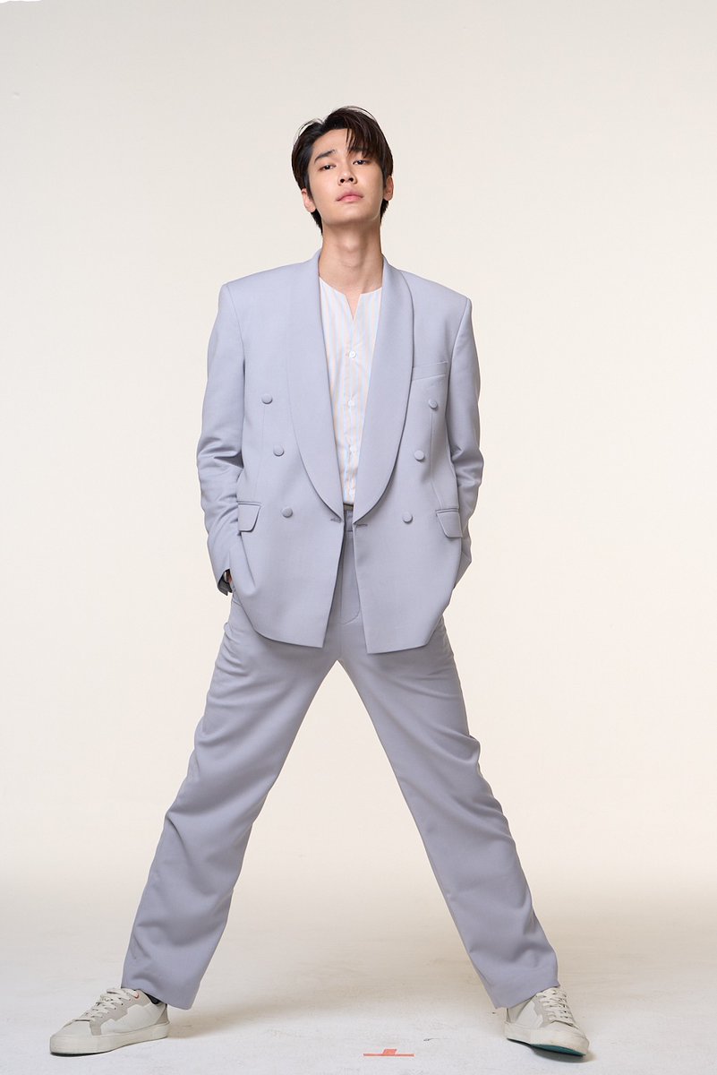 FacelessLoveTH's tweet photo. Fitting Checkkkk👔
ผม วีกิจ 📍 ผมหล่อ ผมรวย💰
ผม "สูง" ด้วยครับ  

#FacelessLove 
#GMMTV
@dew_jsu https://t.co/UfBAQ6t2BJ