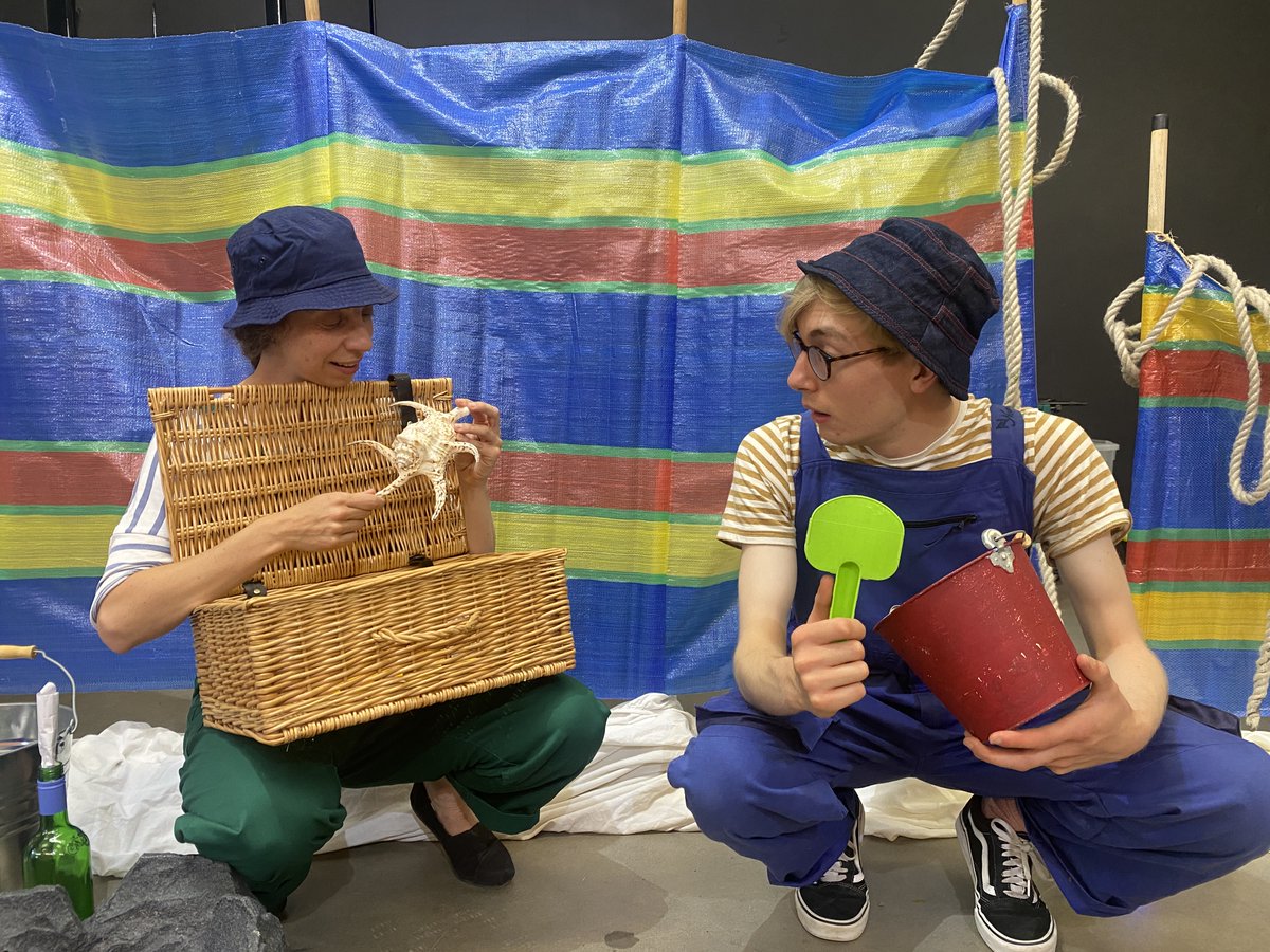 Did you know that if you book a summer event you can take family and friends with you for FREE! 🙂

Find out What's On in our latest newsletter - click below 👇

ow.ly/hKLN50PkpwU

#acessibleshows #familyshows #familytime 

<a href="/thesussexmum/">The Sussex Mum</a> | <a href="/WhatsOnSussex/">What's On Sussex</a>