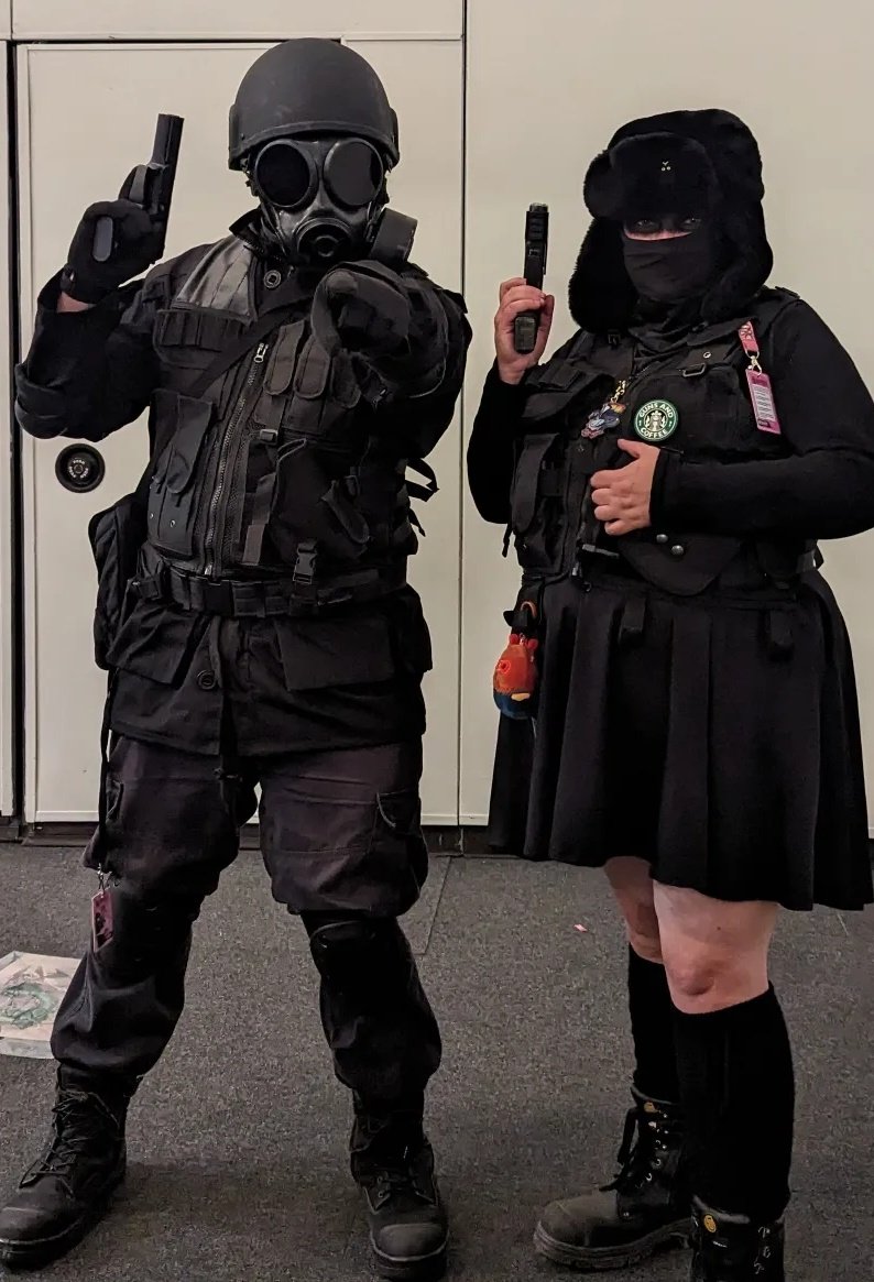 LaikasDraws's tweet photo. Adventures at AVcon this weekend https://t.co/cMOI9jQf1W