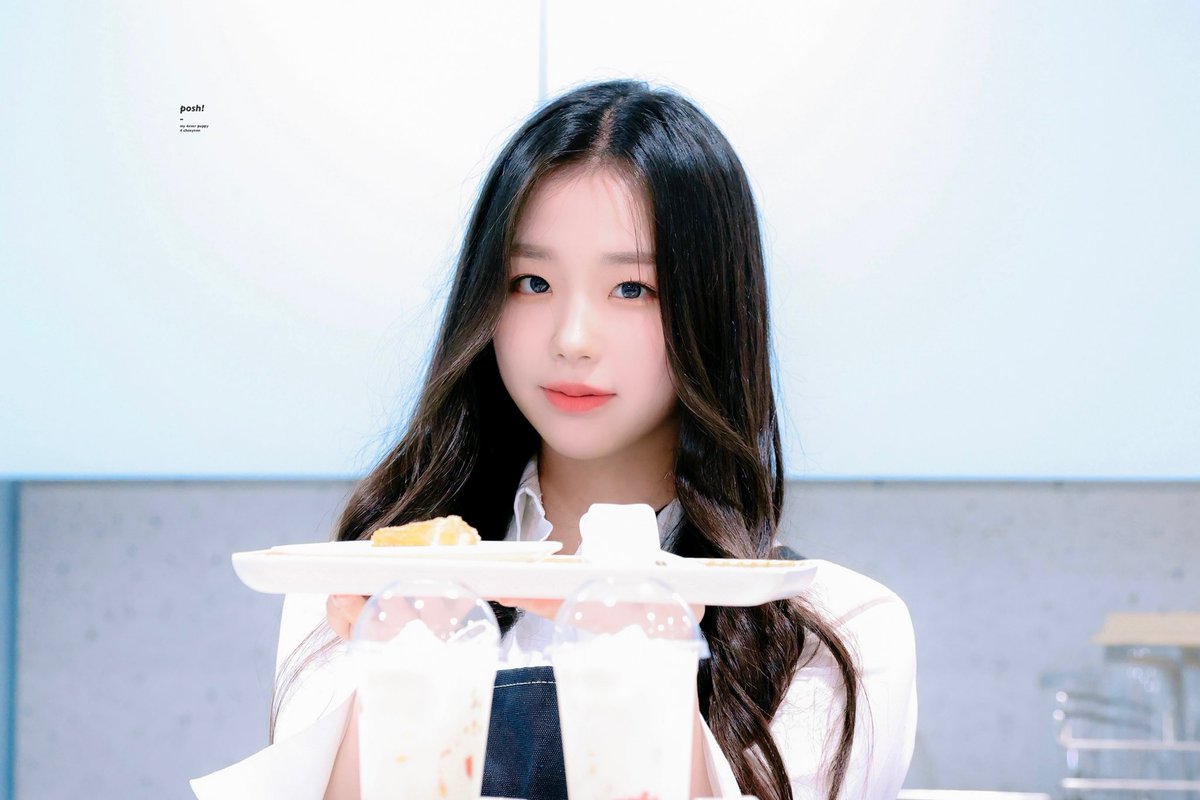 [S4🍑] Chaeyeon #KimChaeyeon #김채연 #tripleS #트리플에스 #トリプルS © posh1204