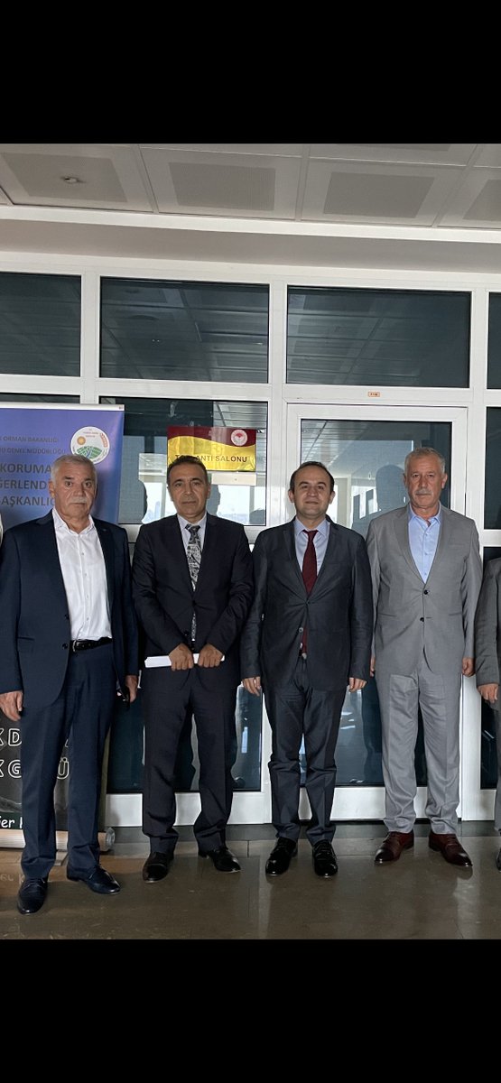 MGuloglu17618's tweet photo. Tarım ve Orman Bakan Yardımcısı @GumenAhmet Sayın Ahmet Gümen’i makamında ziyaret ederek yeni görevinde başarılar diledik, kıymetli bakanımızın nazik ev sahipliği için teşekkür ederiz.@trgmresmi @TCTarim https://t.co/or8qtQRI70