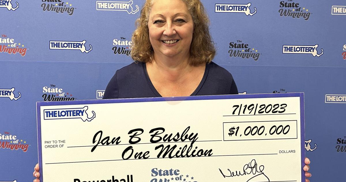A #Norfolk woman was one of three $1 million winners in Massachusetts in last Wednesday’s #Powerball drawing. Jan Busby  was the first to claim her prize, MassLottery said Monday. https://t.co/X3NYeBu8um https://t.co/LlKf3uXEM3