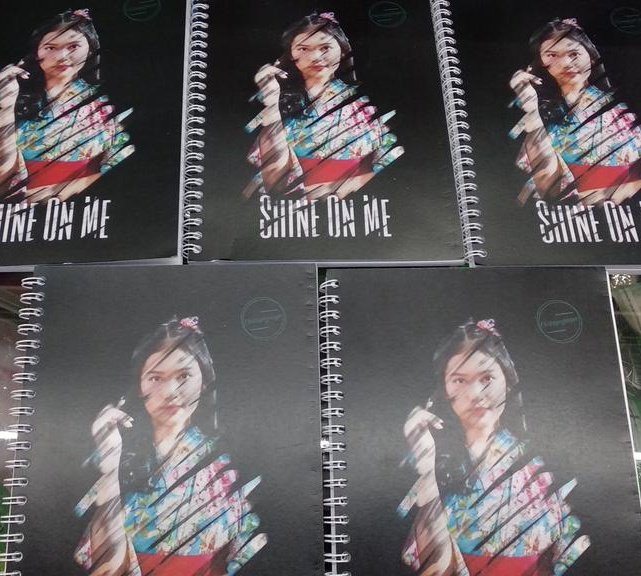 Giveaway spesial #4TahunChikuyngunya.
Gratis note book Chikuyngunya untuk 3 pemenang.
Caranya:
1. Retweet tweet ini
2. Reply tweet ini dengan "uhuy" dan mention <a href="/hasbilh_/">Hasbi LH</a>

Ditutup sampai Chika showroom lagi. Ga ding, sampai tgl 26 Juli 2023 pkl. 19.00.

*Gambar hanya ilustrasi