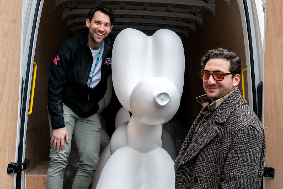 BigDogArtTrail's tweet photo. Project Manager Chris Hyde will put one paw in front of the other tomorrow as he embarks on the challenge to run between all 72 sculptures.

📍 North Swindon Library
📅 Wednesday, 26 July
⏰ 8:30am - midday
🐾 26km

Support him here -  https://t.co/YEC6Kd0YUX https://t.co/1XPOtzB83U