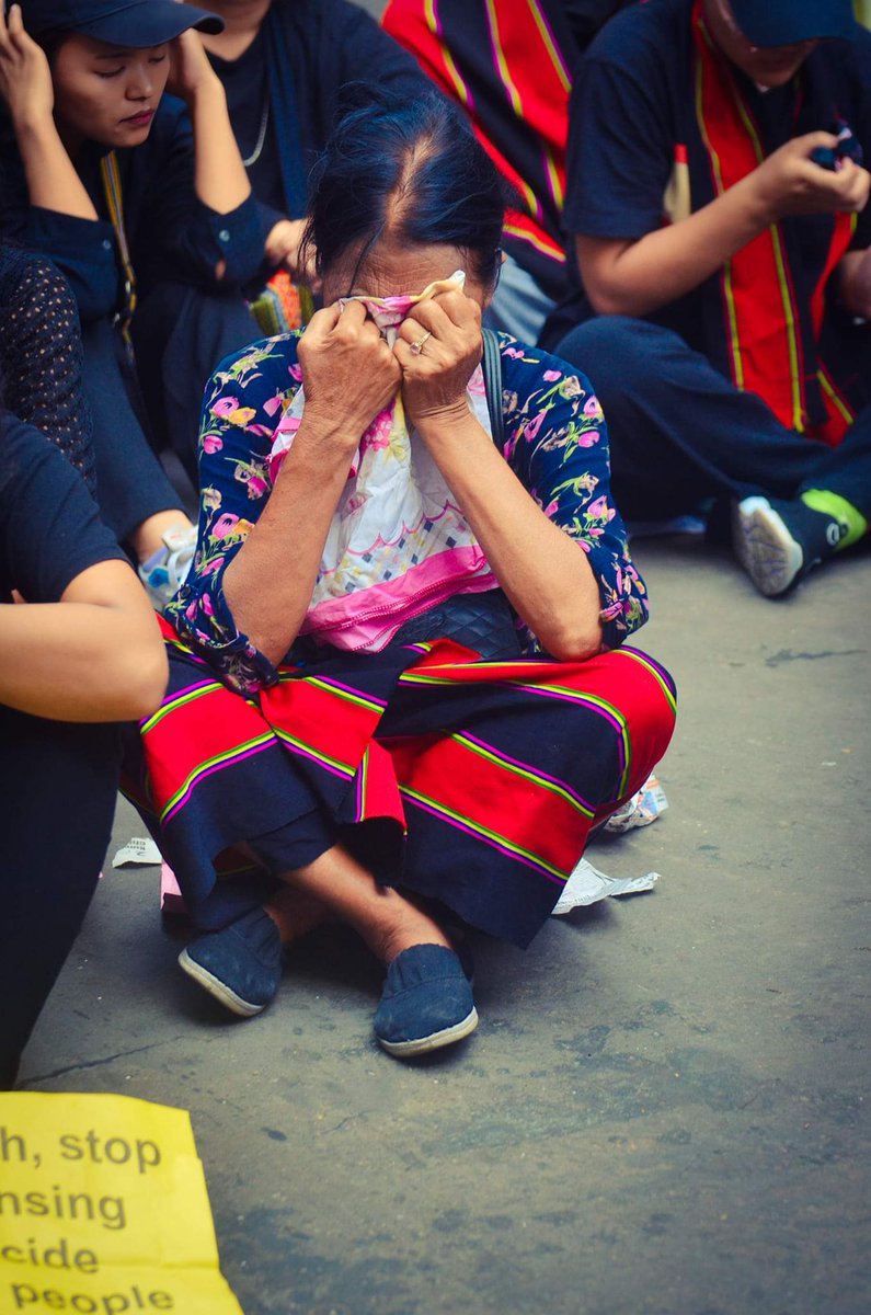 JudithThakerz's tweet photo. Today, In Mizoram Solidarity March,thousands of people prayed for peace and harmony with tear
May the Lord hears our prayer
#ManipurHorror #ManipurIncident #ManipurBurning #Kuki_Zo https://t.co/nYPwvjP0Qc
