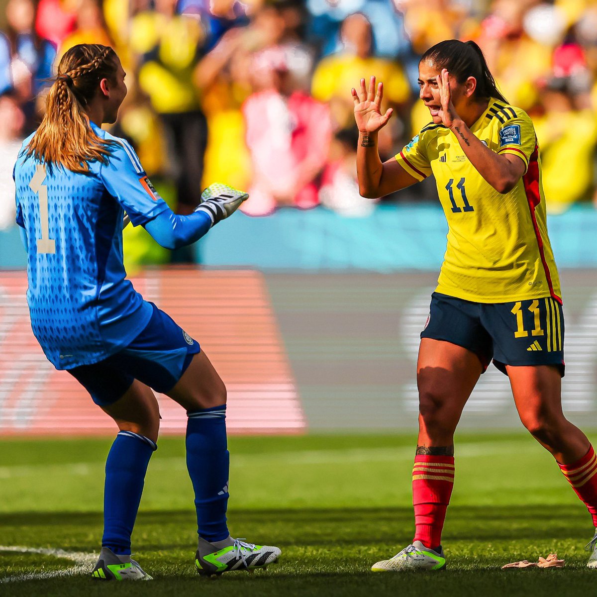 📸 𝘾𝙖𝙩𝙖 + 𝘾𝙖𝙩𝙖 = 𝙖𝙗𝙧𝙖𝙯𝙤 𝙙𝙚𝙡 𝙖𝙡𝙢𝙖 🥰

<a href="/FIFAWWC/">FIFA Women's World Cup</a> 

#PersiguiendoUnSueño
#TodosSomosColombia 🇨🇴