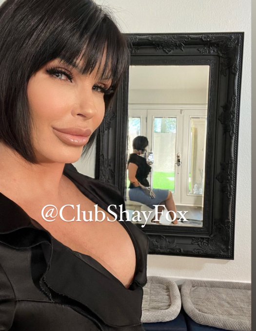 Reflections 🖤 https://t.co/8u3PANZLPT<a href="/tag/sayitbackbaby"class="tags"><span>#sayitbackbaby</span></a>