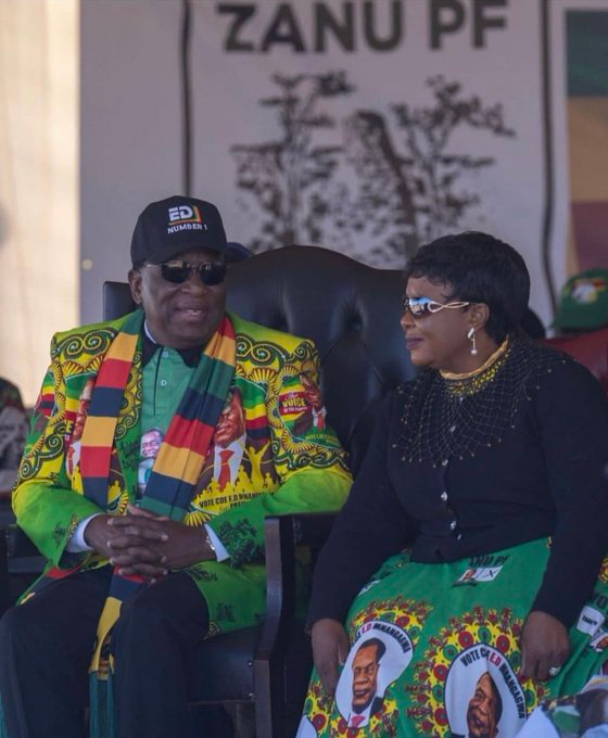 MachingaSandra's tweet photo. Ndevapi vane kaswag between these pairs? Like for the President @edmnangagwa retweet for Chamisa and wife. https://t.co/I0EYIpXmUW