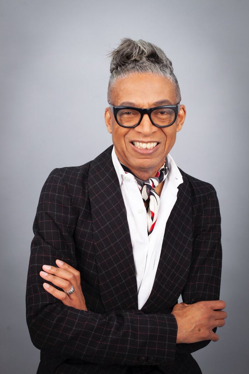 bmichaelAmerica's tweet image. Black Culture Amplified!
✊🏿✊🏾✊🏽 
For the yesterdays and today’s and the tomorrow’s I can hardly wait for - Thank You to the writing staff at the @theGrio 🙌🏿💜🙌🏿 Some people complain because roses 🌹 have thorns; I am thankful that thorns have roses. 🥀 

Pre-Orders Here…