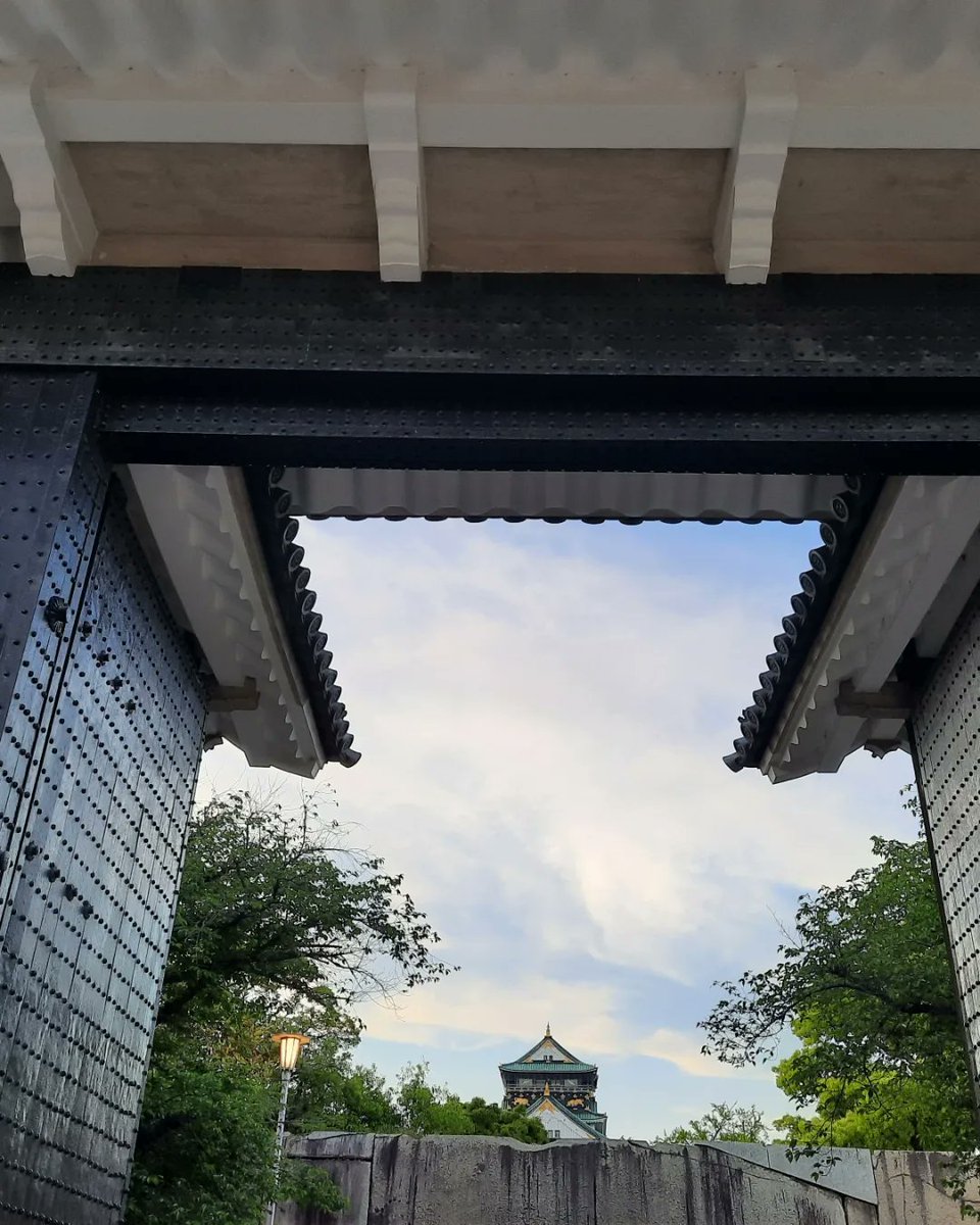 teaserette's tweet image. At least we stole the show.
#Osaka #Japanguide #Japantrip #Japantravel #OsakaCastle