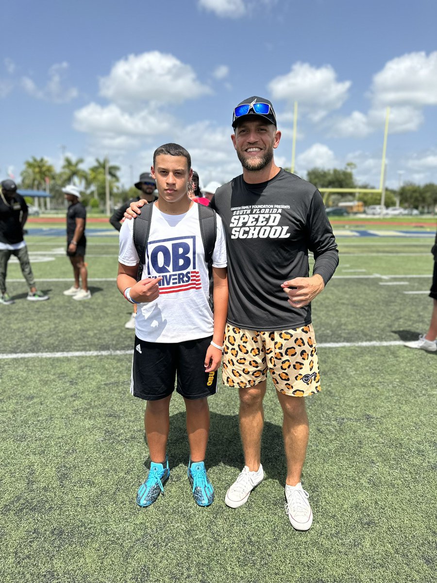 IsaiahLopezQB1's tweet photo. @John_Garrish #SoFloSpeedSchool #SlideWoe 

Make sure you go follow @sofloSpeedSchool on IG. If you’re trying to get better with speed &amp; form in any sport and position. https://t.co/imkzV3p0XV