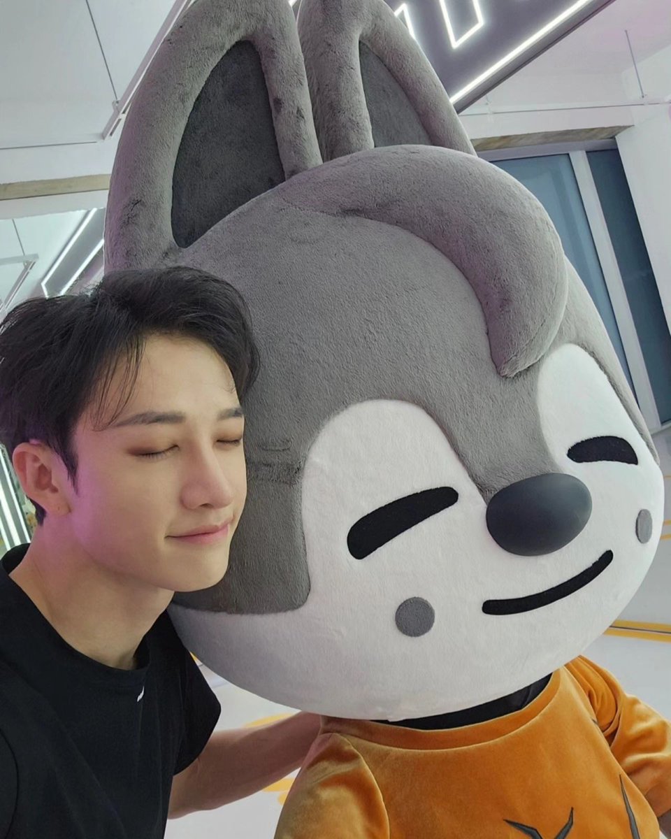 JENG (진젤) tweet media