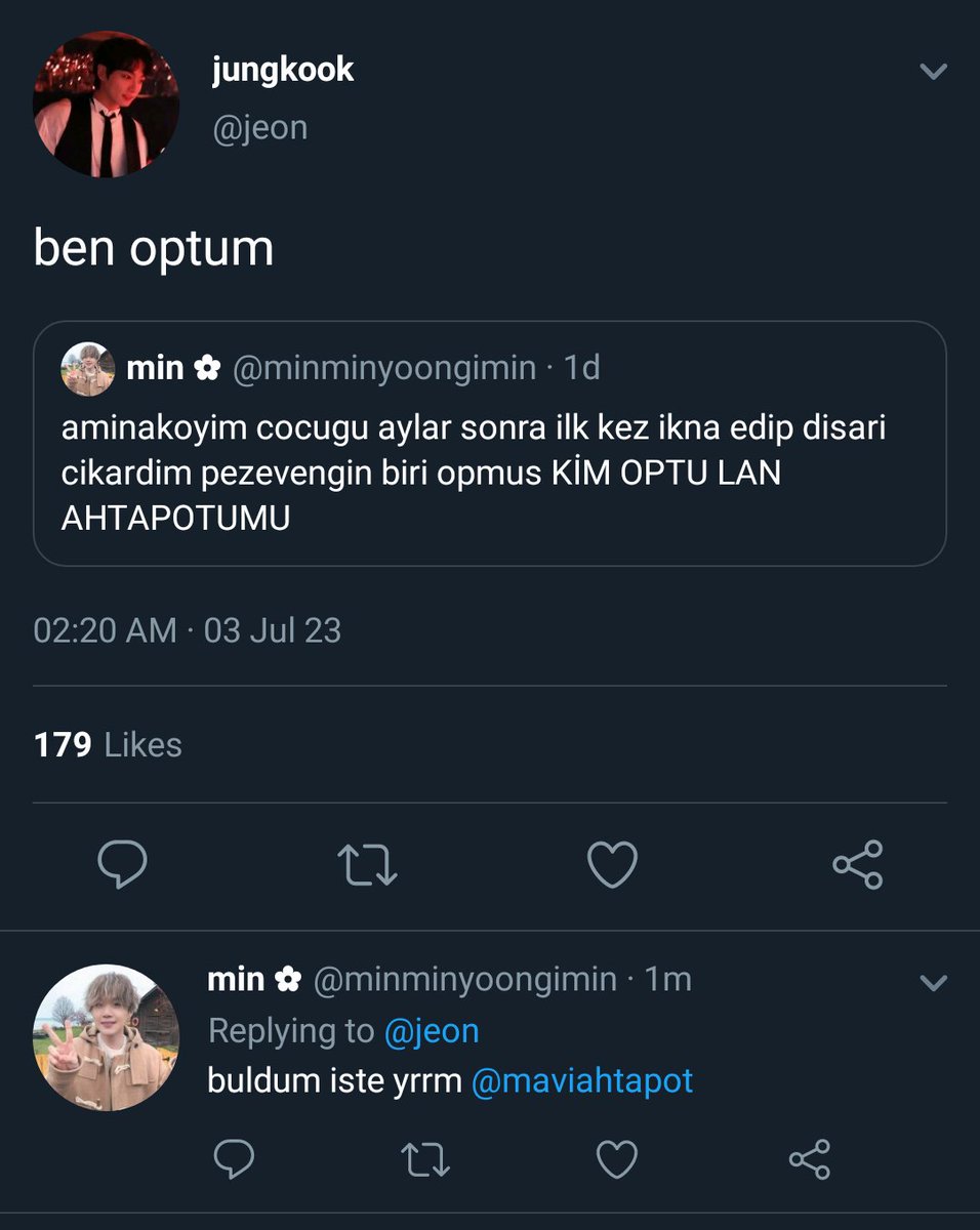 • octopus • #taekookau #taekook

arkadaşlarının sürpriz bir şekilde hazırladığı doğum günü partisine sarhoş haliyle katılan jungkook ve kuzeninin zoruyla gittiği partide dikilirken tanımadığı doğum günü çocuğu tarafından öpülen taehyung.