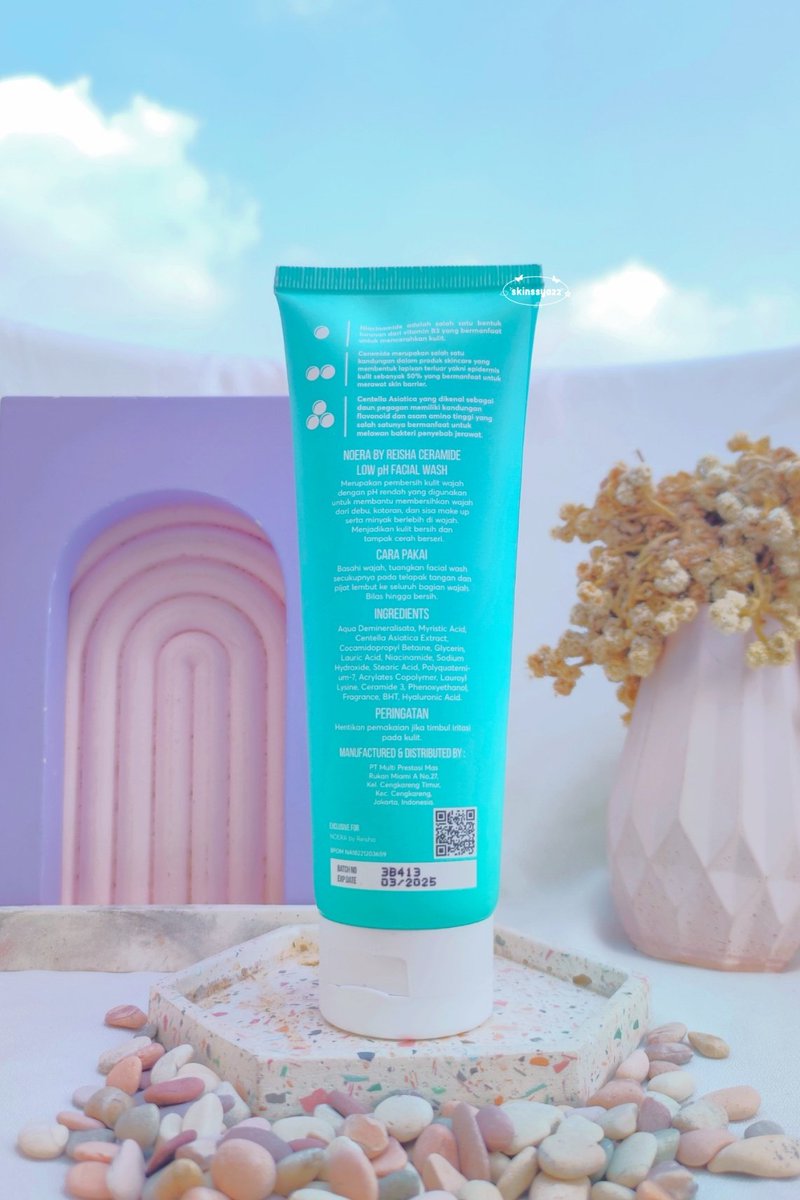 Ceramide low pH facial wash terbaru dari Noera by REISHA ✨

Dengan key ingredients yang menarik Niacinamide, Ceramide, Centella Asiatica, Hyaluronic Acid.

#racuninskincare