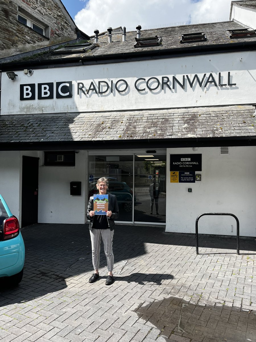 ruthmajor44's tweet photo. Huge thanks to Julie Skentelbery at BBC Radio Cornwall for a great interview ‘on air’ today, promoting my next big venture, starting on Thursday.Catch it on Catch-Up &amp; watch this space! #beautifybritain #1pieceofrubbish #pickitup #everyday #redruth #cornwall #uk #bbcradiocornwall https://t.co/4fUa113JZX