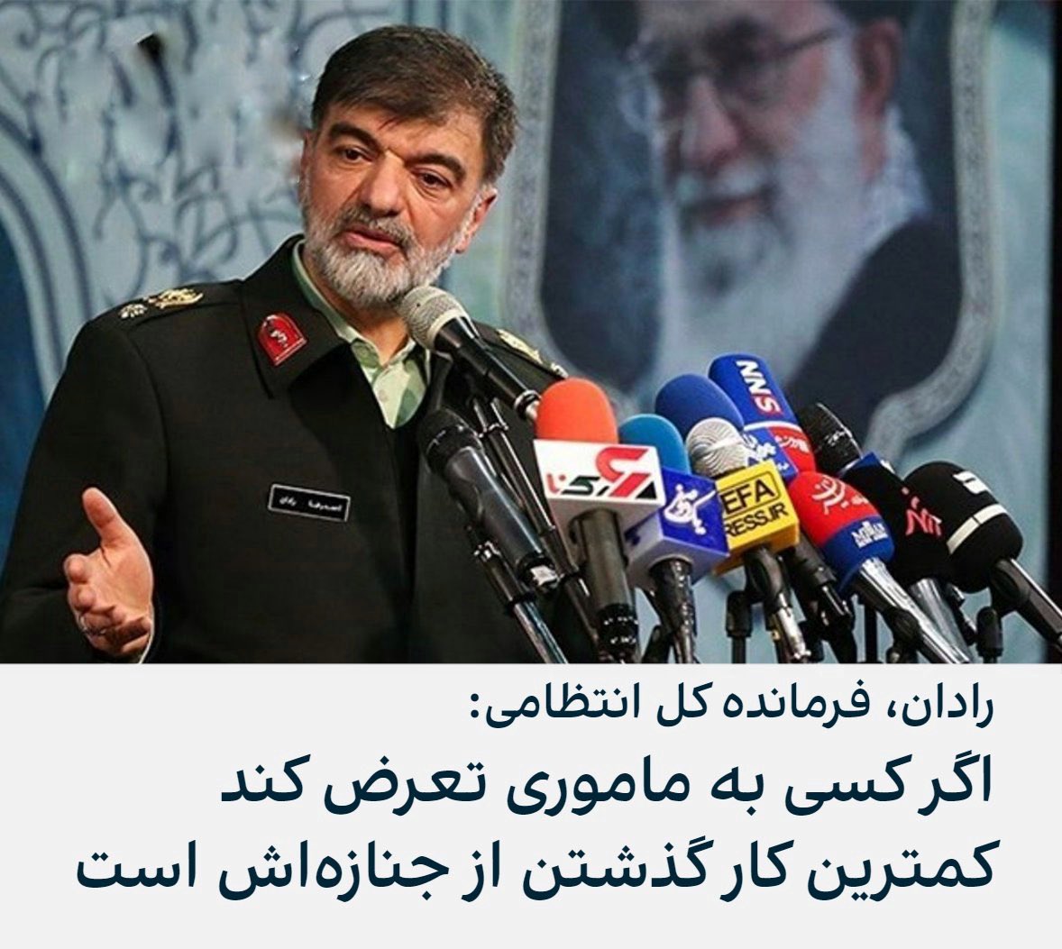 gh0lch0magh's tweet photo. اتفاقا قذافی هم تو همین فازا بود، می‌گفت سانت به سانت، کوچه به کوچه، خونه به خونه دنبالتان می‌آیم و پیدایتان می‌کنم. 
۸ ماه بعد از چاه فاضلابی که توش قایم شده بود درش آوردن و زدن عنش از دهنش در اومد؛ تو که دیگه پشم کون اونم نیستی.
#مهسا_امینی https://t.co/WNBvNzssTB