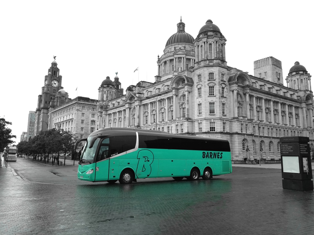 BarnesCoaches's tweet photo. Great photo 📷️ sent in by our driver Steve R. outside 📍 The Royal Liver Building in Liverpool this weekend.
#CoachTravel #BarnesCoaches #CoachTrip #CoachHire #RoyalLiverBuildling #Liverpool #CoachPhotography #Irizar #IrizarCoach #IrizarUK #ABTOTOneShot #CoachOperator https://t.co/qM3xUWc6uk