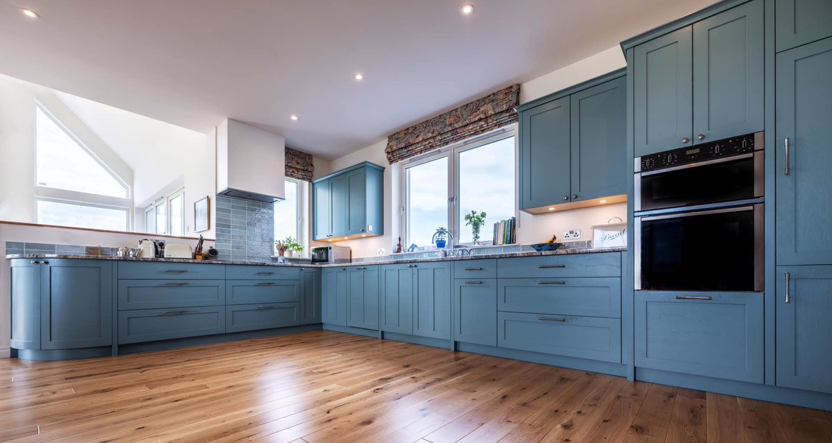 50 shades of blue!

Introduce a pop of colour to your kitchen with one of the many shades of blue. From pretty pastel tones to striking navy kitchens, our range of pewter cupboard handles bring a luxurious feel.

View our full product range here: finessedesign.com/shop