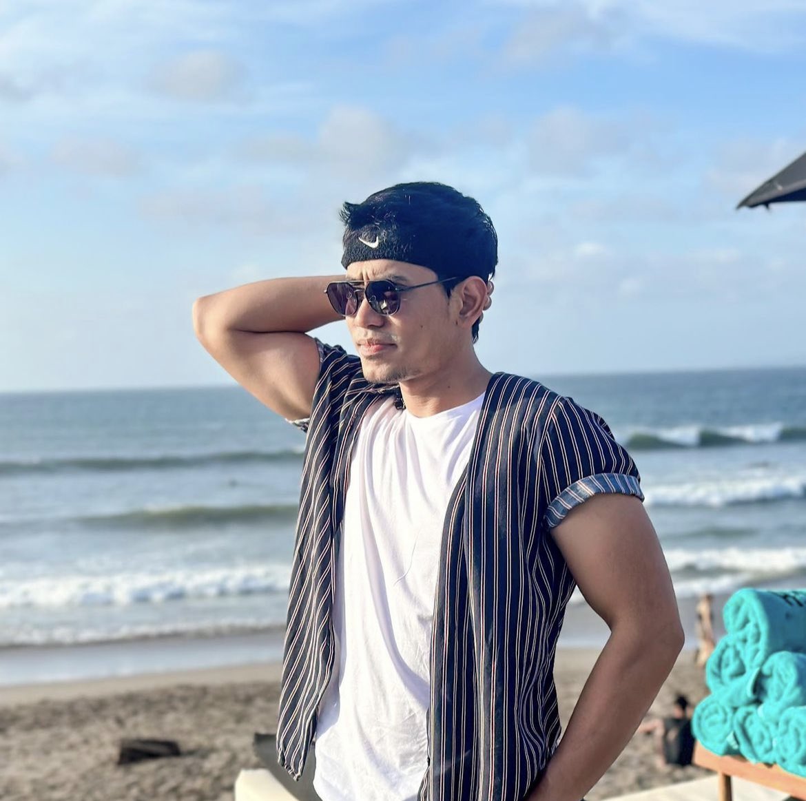 khaibahar94_'s tweet photo. halo kamu .... lagi ngapain.. udah makan ? dingin skali ya di bali https://t.co/lSJNMRAq9g