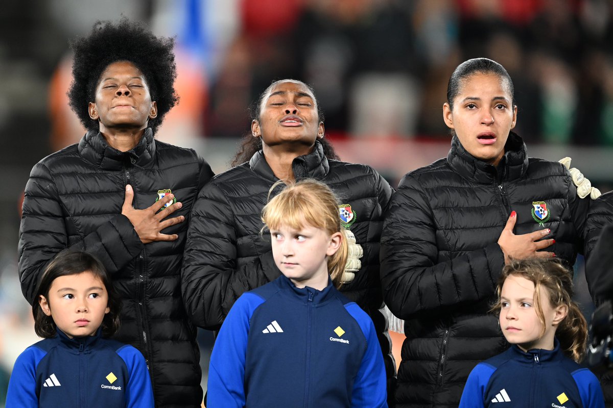 fepafut's tweet photo. 🇵🇦 Buenos días, Panamá 🇵🇦

Ayer, por primera vez en la historia, cantamos nuestro himno nacional en una Copa Mundial Femenina de la FIFA.

#TodosyTodasSomosPanamá🇵🇦 https://t.co/xtHmlrusoF