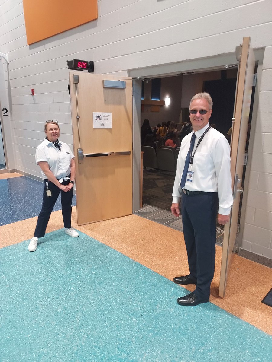 VaughanJohnetta's tweet image. Our @tech_sps team has started out on fire 🔥 this morning. #spsleads #spscreatesachievers @chrlafferty @MrsK_ITRT_SPS @stace208_ITRT @aulan