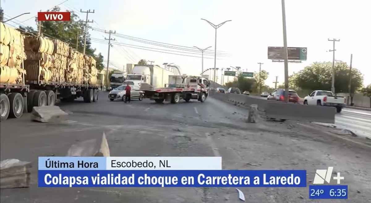 joluisgarcia's tweet photo. #Precaución 
Tráfico lento por choque en Carretera a Laredo a la altura de Av. Concordia (dirección a San Nicolás) @nmasmonterrey Estamos en vivo en #LasNoticiasMty https://t.co/ETZ1koBMB2