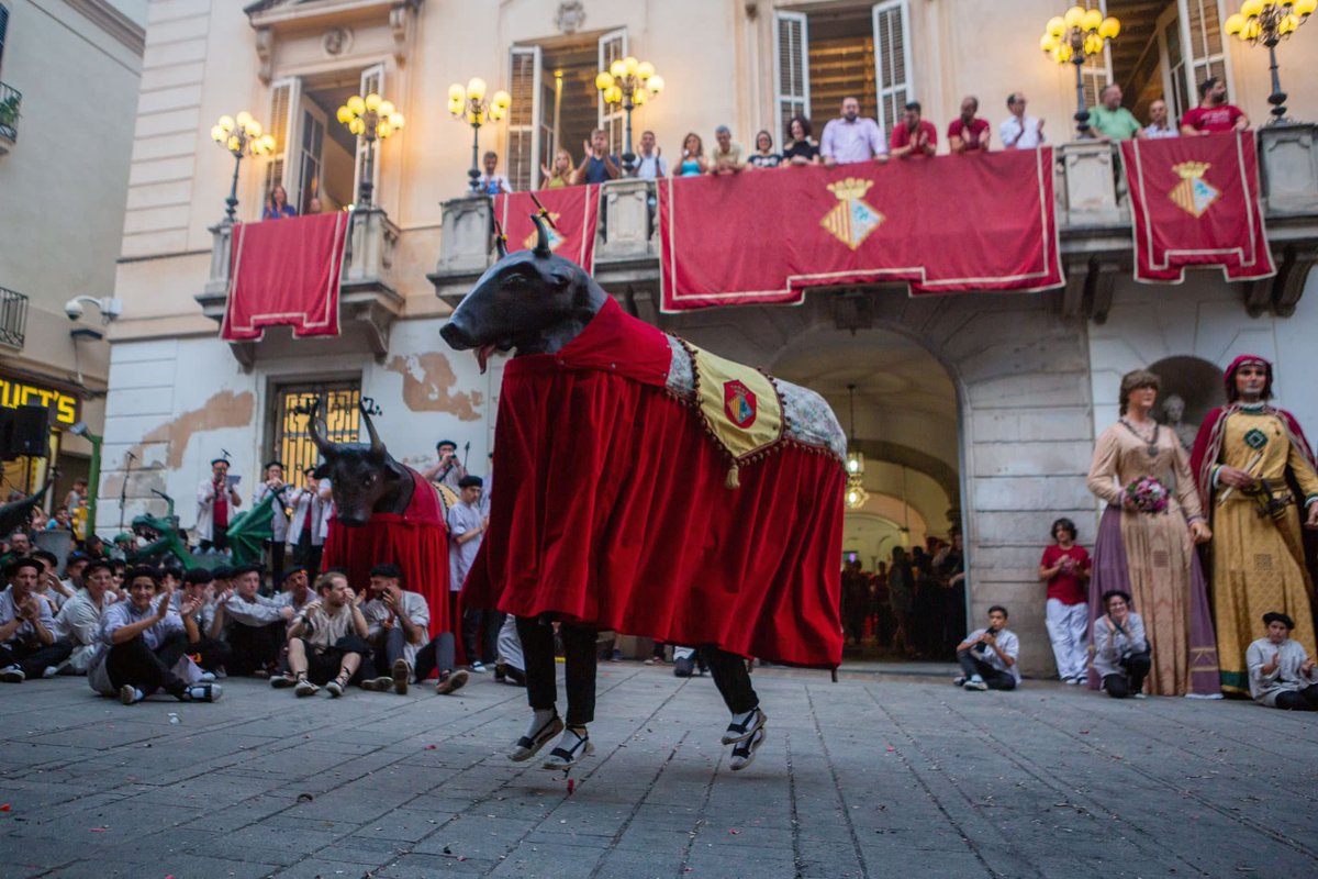 🗣️ Avui comença la millor Festa Major!
A gaudir-la!

💛 𝗚𝗟𝗢̀𝗥𝗜𝗔 𝗔 𝗟𝗘𝗦 𝗦𝗔𝗡𝗧𝗘𝗦❗