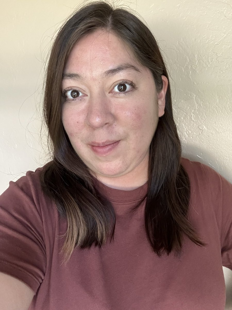 CBarth_Reading's tweet photo. Welcome Cristina Gonzalez, Lisa Griffin, Rosa Borja, and Erin Donahue to the Wellington Wildcat family! We are so happy you’re here. #LISDnewteacher @Wellington_Elem #oneLISD https://t.co/4M3oq7O4dd