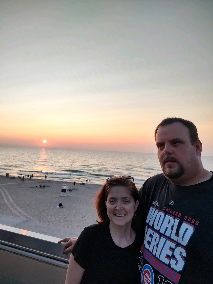 RCShadley's tweet photo. Date night on lake Michigan. 
Absolutely gorgeous 🌞 
@alicefanatic13 @LarbyChris https://t.co/x7RPHU6eCz