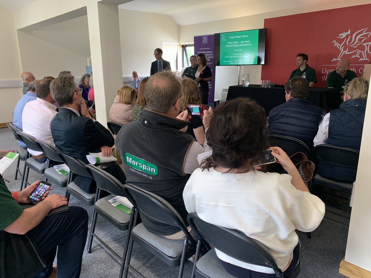 CVOCymru's tweet photo. Diolch i bawb a ddaeth i'n sesiwn ar Ffliw Adar a Bioddiogelwch yn y Sioe Frenhinol heddiw.  Rwy'n ddiolchgar i'r rhai a siaradodd ac am eu mewnbwn arbenigol. https://t.co/jNWAXst2mr