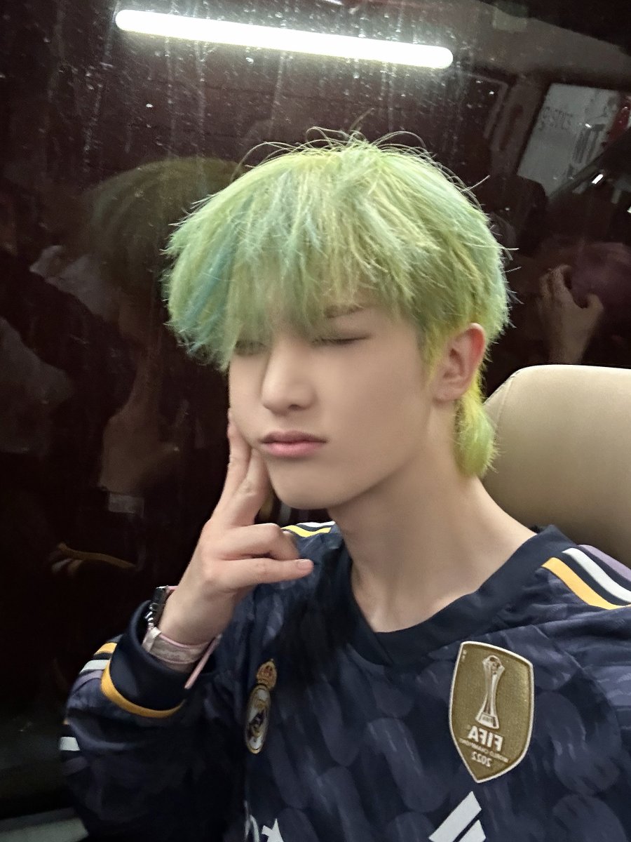 xikers_official's tweet photo. [#수민] 너무 재미있었어여 건물들이 너무 이뻤어여💚💚 (로디도,,😳)
#xikers #싸이커스 https://t.co/3u7HxINUPQ