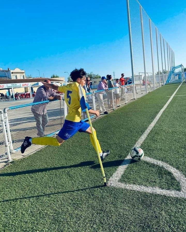 SPV_OFICIAL's tweet photo. Carlos Rodriguez Fernández, seleccionado por la International Challenger Cup para disputar del 30 de Julio al 14 de Agosto una pretemporada y procesos de selección en el complejo deportivo Mohammed VI de Rabat (Marruecos).

Enhorabuena Carlos🤗🤗 https://t.co/UQtyaHeSGC
