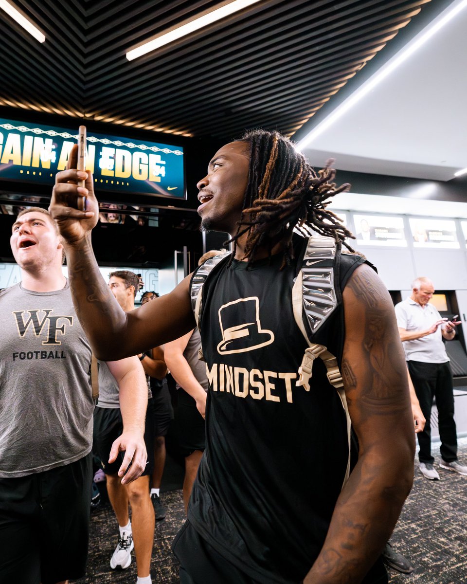 Wake Forest Football tweet media