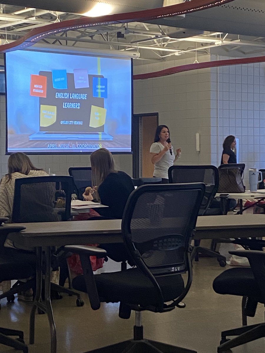 pfourtenbary's tweet photo. April Neese sharing EL information with our new teachers this morning at our New Teacher Orientation for Opelika City Schools.   Concluding our 4th day with our new hires.  ⁦@opelikaschools⁩ #opelikaschools ⁦ https://t.co/Whb7JIi4fJ