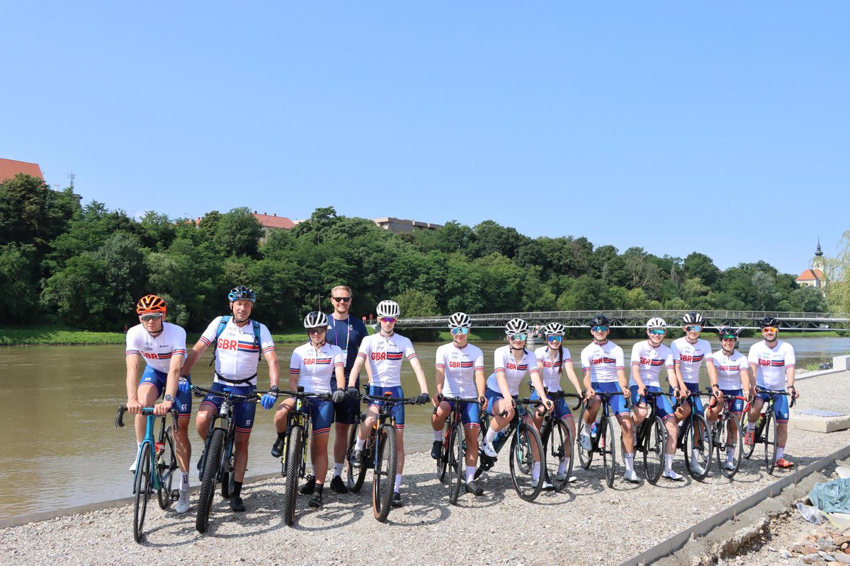 What a couple of days for Erin Boothman! She helped lead out @TeamGB at the 2023 European Youth Olympic Festival opening ceremony on Sunday, and today she rode to a fantastic silver 🥈 in the time trial! 👏 👏 Good luck to the rest of the cycling team out competing in Maribor…