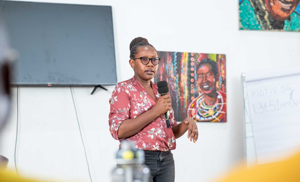 Prizes come with both prestige and money but sometimes the prestige does not come with the money. 

<a href="/DoselineKiguru/">Wanjirū Doseline</a> #ibuaworkshop