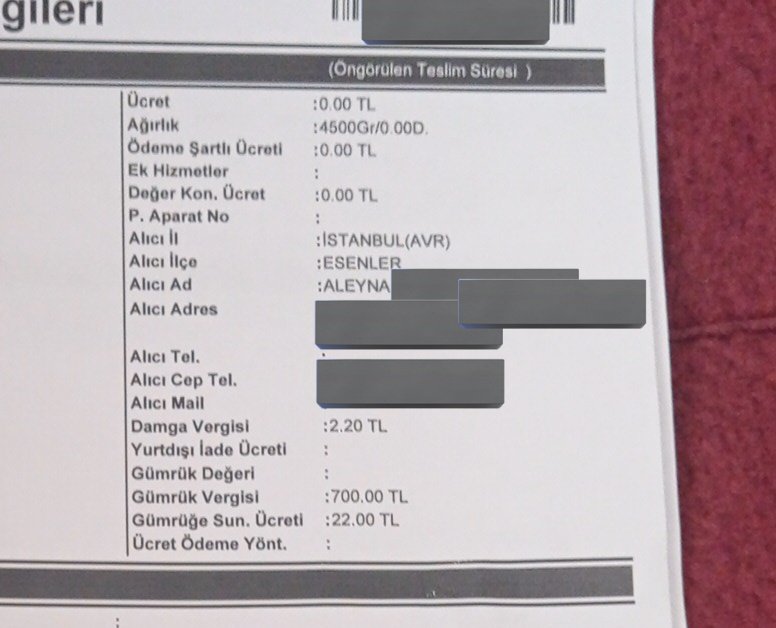 Merhaba herkese PTT <a href="/PTTKurumsal/">PTT AŞ</a> ile yaşadığım bir sorundan bahsetmek istiyorum lütfen rtlyebilir misiniz. Site üzerinden sipariş verdik bilgilerim olduğu için kapatıcam ama S ile başlayan doğru ilçeyi ve adresi siteye girdik. İkinci fotoğrafta ilçe Esenler