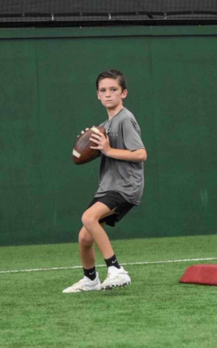 JoeyHouck8's tweet photo. @JaceAllspaugh turned 10 today. This young man has been through it, and continues to thrive! He is the epitome of hard work! So proud of you, Jace! Nana and Paw Paw love you! @KAllspaugh @QBimpact https://t.co/l54oJNr40h