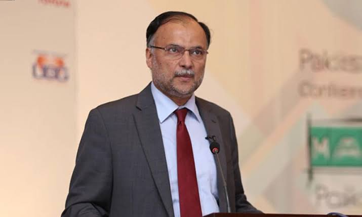 tahiraZulfiqar4's tweet photo. معیشت پالیسیز میں پیچیدگیوں سے متاثر ہوتی یے، احسن اقبال
#CPECpositivity #CPEC10Years #InternationalConferenceCPEC @asimnyazee @betterpakistan @CMShehbaz @HamidMirPAK #Bahawalpur https://t.co/9sm8xr8yjT