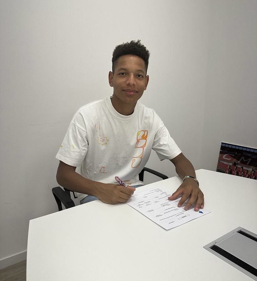 MattiaBarzaghii's tweet image. 👉 Il ragazzo con ogni probabilità resterà a #Monza, magari con anche qualche convocazione in prima squadra. #Kassama

🔹Il ragazzo ha infatti appena firmato il suo primo contratto da professionista con il club brianzolo.👇📸