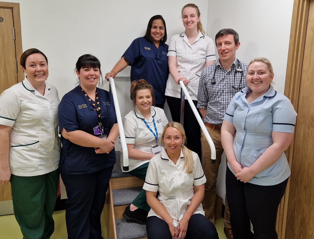 A new multidisciplinary team in Morriston Hospital is helping keep elderly patients as active as possible in a bid to make their stay as short as possible. Story here sbuhb.nhs.wales/news/swansea-b…