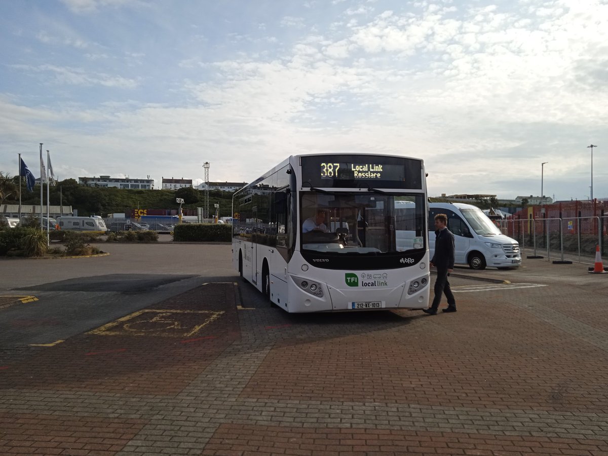 My #CounterCartwheel resumes at Holyhead with @eurolinesuk service 871 to Dublin Busaras via @Irish_Ferries. I transfer to George's Quay for @Wexfordbus  740 to Wexford then @TFIupdates bus 387 to Rosslare Europort. Sadly my @StenaLineUKIE ferry to Fishguard is cancelled 😡 so...