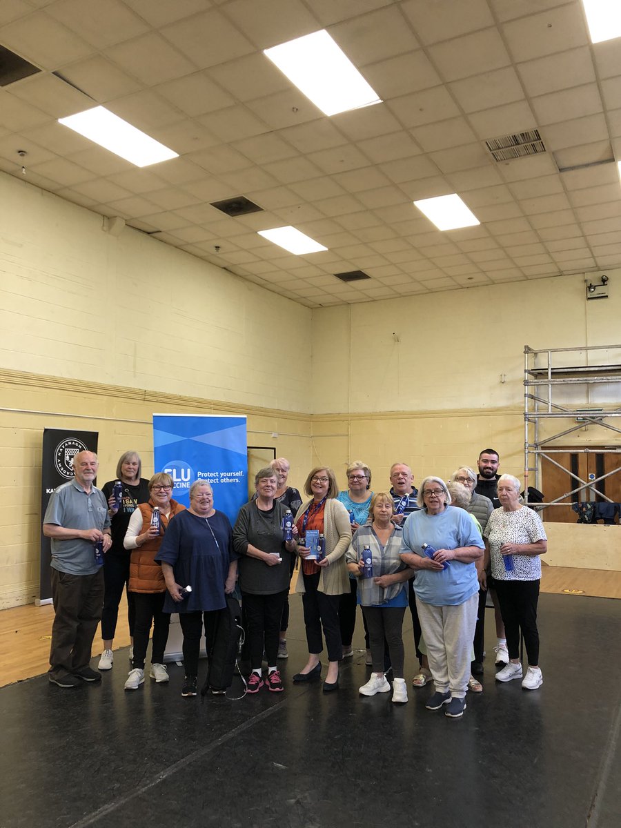 Maryr72's tweet photo. Thank you to DSKWW Flu lead Fiona Galvin for providing a very interesting education session at the Ballyfermot COPD support group @COPDSupportIre @FionaKitchen4 @HW_DSKWW @DeniseCrokeHPO #Selfmanagementsupport https://t.co/thMn22mmNa