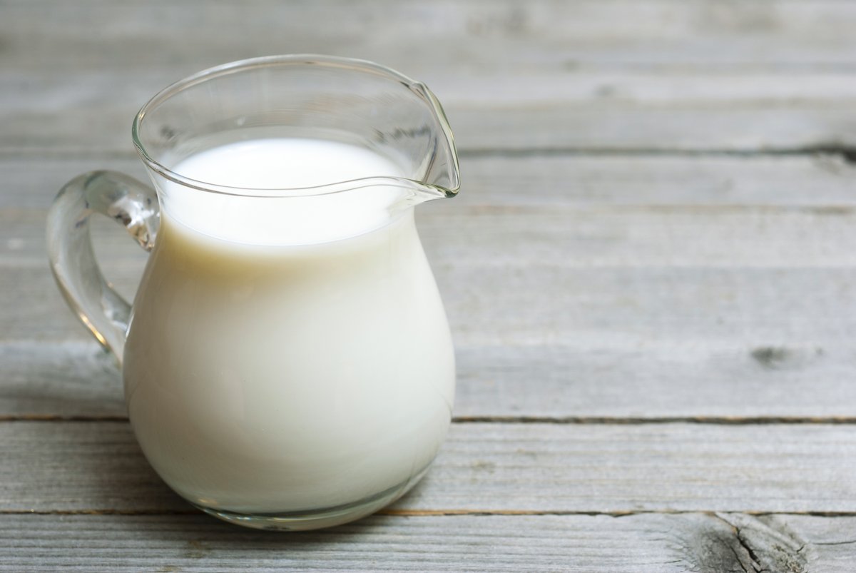 Iowa producers can now sell raw milk within the state under certain conditions. Before engaging in this new venture, producers should carefully consider the specific restrictions under the law and potential liabilities. #aglaw #iowalaw calt.iastate.edu/article/iowa-l…