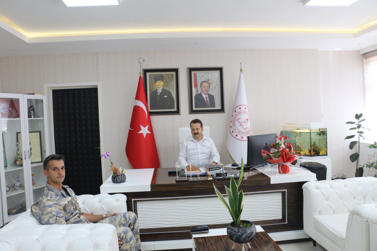 Bartın Hava Radar Kıta Komutanı Hv. Ütğm. Sayın Özbey Furkan SÜNETCİ, Milli Eğitim Müdürümüz Sayın Oğuzhan ACAR'ı makamında ziyaret ettiler.

<a href="/tcmeb/">Millî Eğitim Bakanlığı</a> 
<a href="/tcbartinvalilik/">T.C. Bartın Valiliği</a> 
<a href="/OuzhanACAR7/">Oğuzhan ACAR</a>