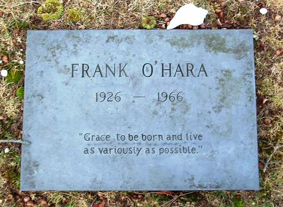 The poet Frank O'Hara died in a tragic accident on Fire Island, NY, 57 years ago today. Here's the obituary that ran in the New York Times, and O'Hara's gravestone. "But is the / earth as full as life was full, of them?"   newyorkschoolpoets.wordpress.com/2014/07/25/the…