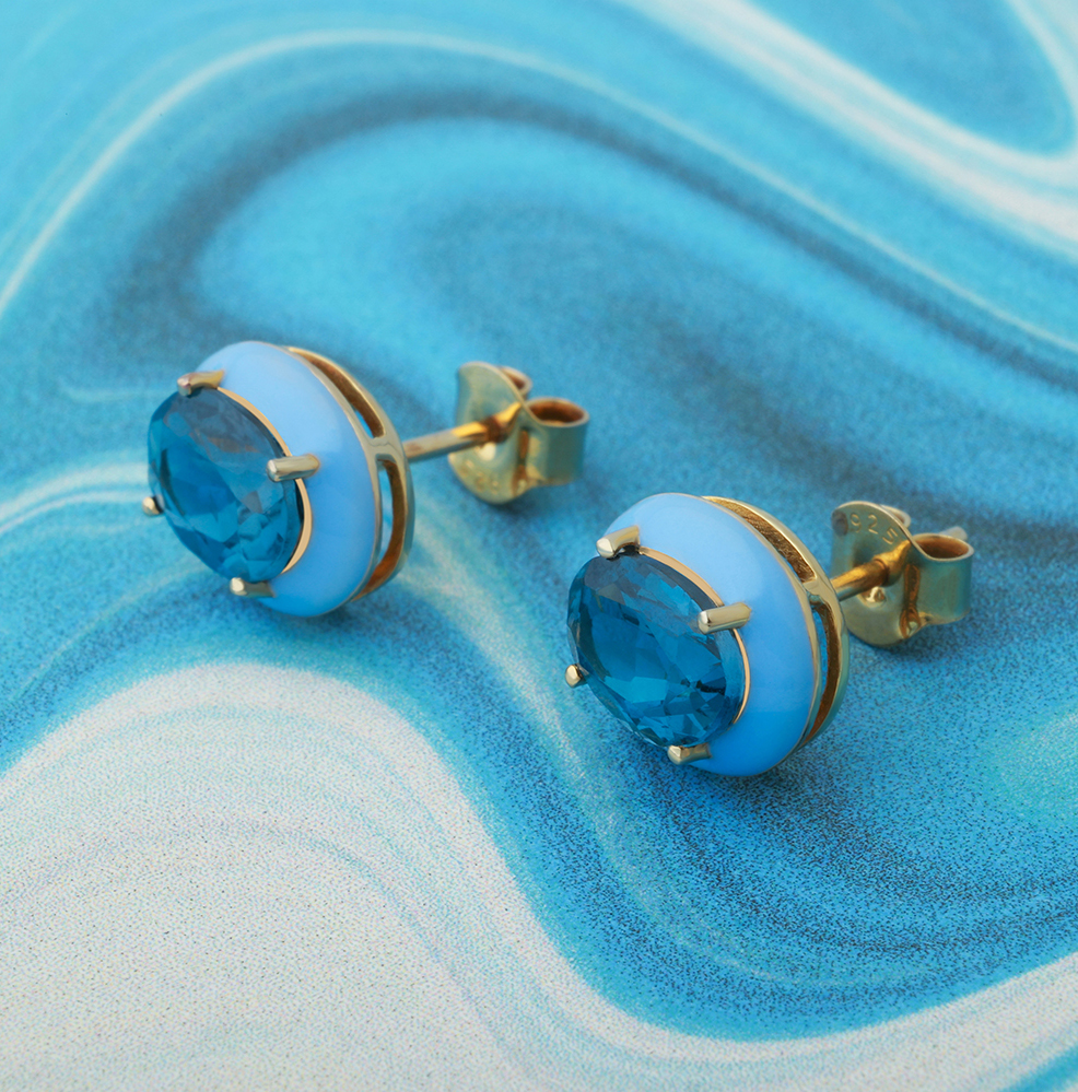 Immerse in Captivating Blue Hues: Explore our Statement Studs for Unforgettable Elegance and Mesmerizing Beauty.

#studs #studearrings #topazearrings #bluetopaz #enamelearrings #enameljewelry #stud #forgift #aureliacollection #cocreatestyle #cocreate