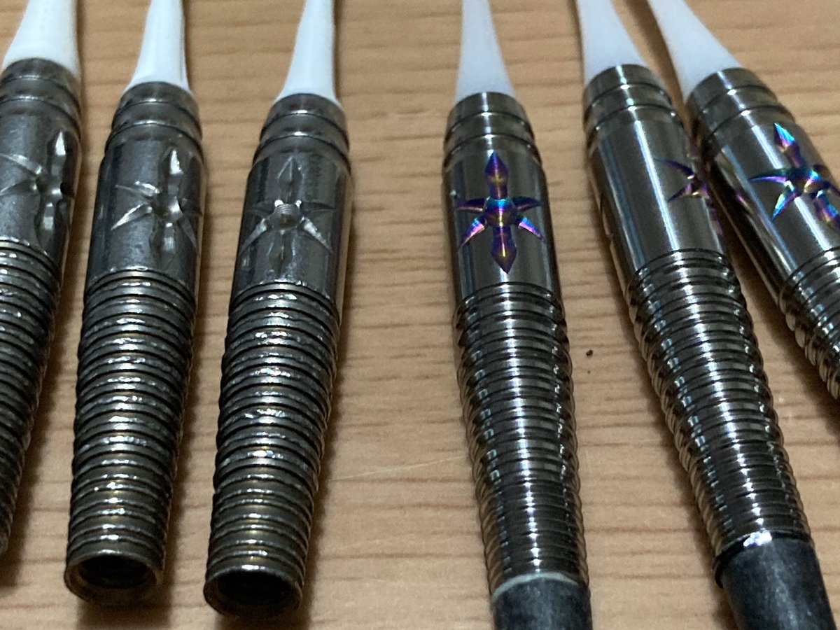 0920toshihiro's tweet photo. #S4
去年から すっぽ抜ける様になり
新品を下ろしました
カットがしっかり掛かり
ダーツに力が乗っかる
#ダーツ祭り でまた新品買おう
#Zeus4
#GRAVITY
#19g https://t.co/dPtsPdFlrP