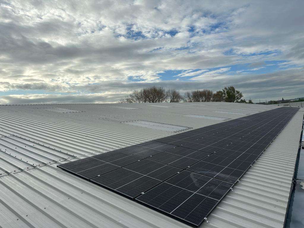 RpmgGlobal's tweet photo. We are happy to share images of a roof refurbishment completed by our team of experts👷🏼 
At RPMG, we love knowing the work we complete contributes to the circular economy and that our clients share our commitment to a sustainable future. 
😎☀️
#sustainability #qshe #thinkgreen https://t.co/hdy5UCznfX