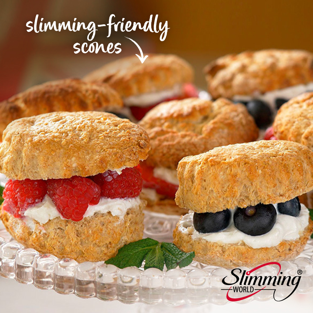 SWChineham's tweet image. Whether you like sweet 🍓 or savoury 🧀 – or both! – our slimming-friendly scones will hit the spot without scuppering your weight loss slimmingworld.co.uk/blog/?s=scones. DM me to unlock hundreds more delicious dessert recipes 📱.